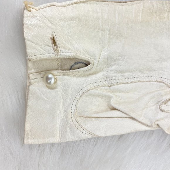 Vintage White Leather Wrist Length Gloves Size 6.5 - Picture 8 of 10